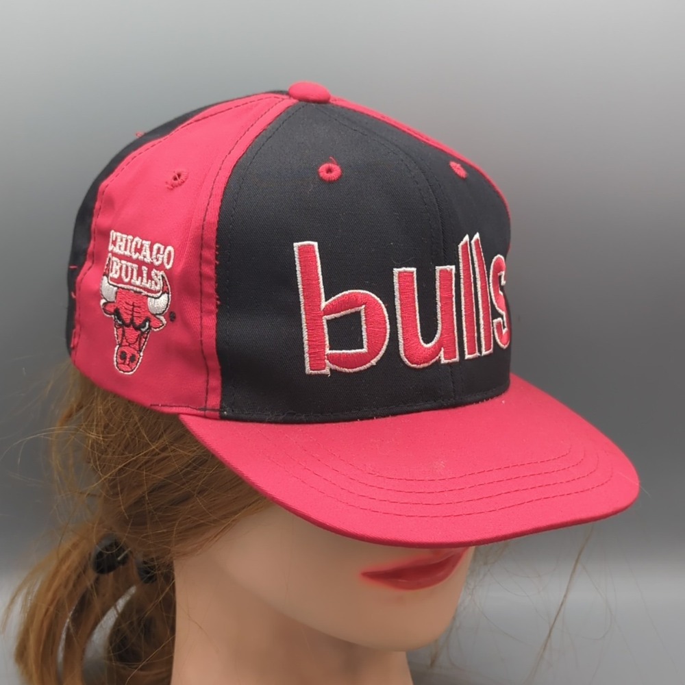 Vintage Chicago Bulls Script Snapback Youth Hat Cap American Needle Red Black